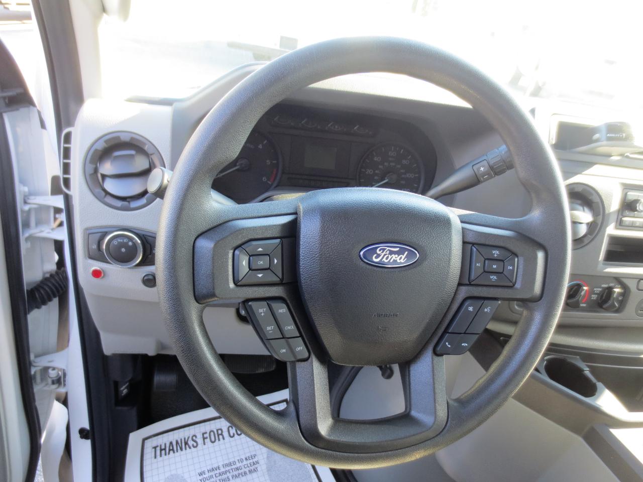 Ford Econoline E-450 2024