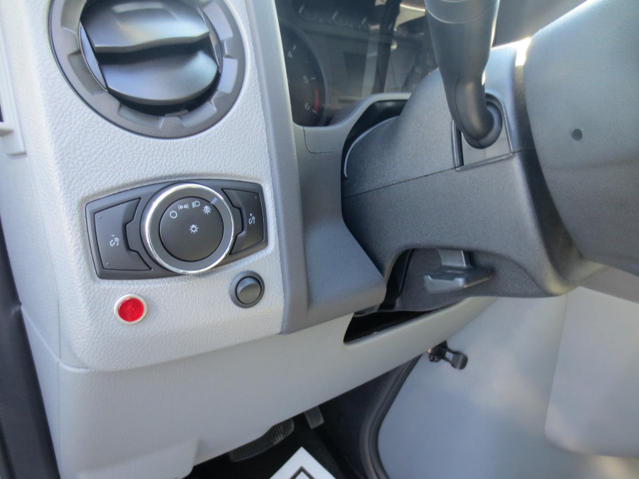 Ford Econoline E-450 2024