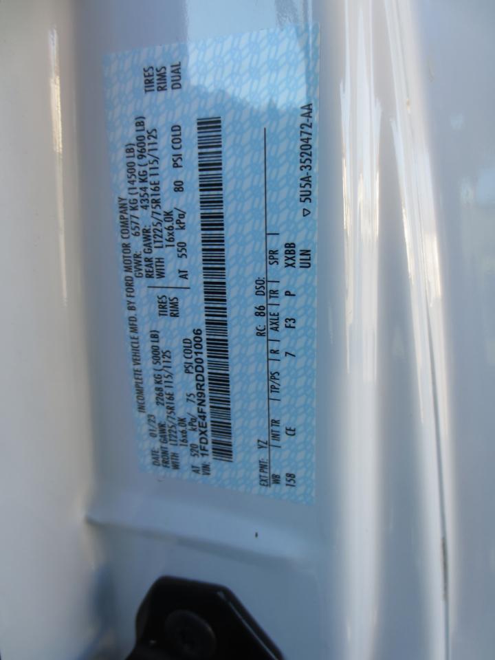 Ford Econoline E-450 2024