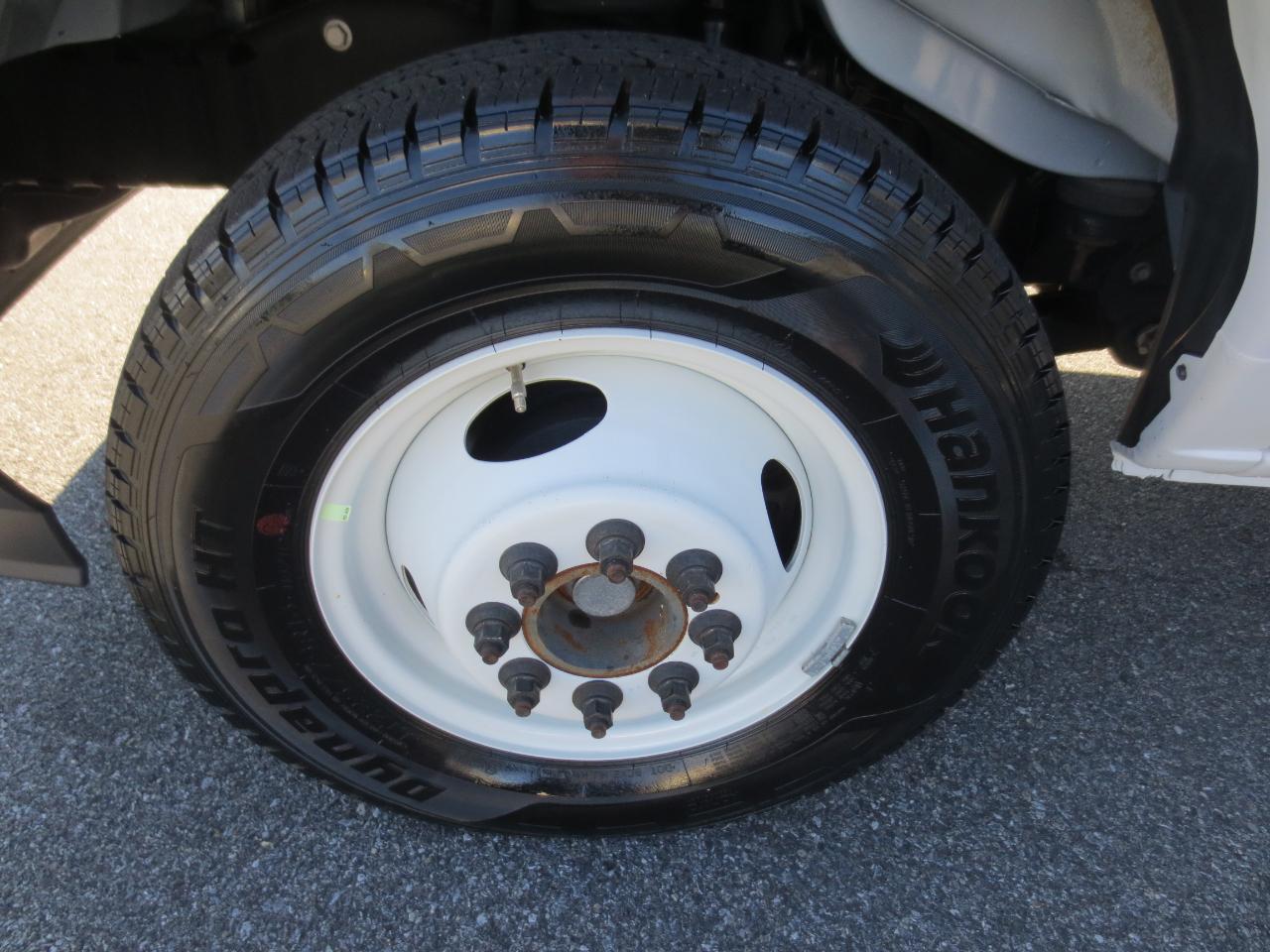 Ford Econoline E-450 2024