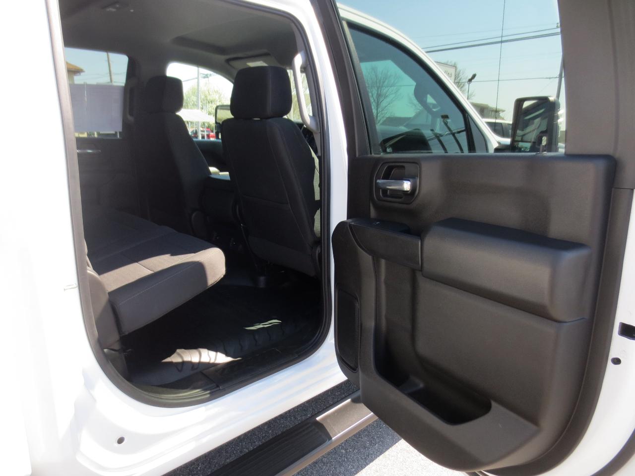 GMC Sierra 3500HD Pro Crew Cab 4WD LB 2024