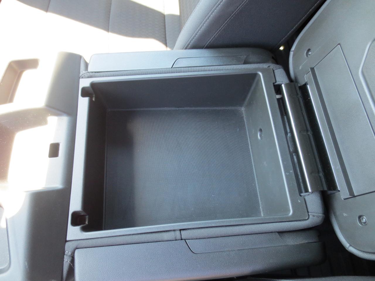 GMC Sierra 3500HD Pro Crew Cab 4WD LB 2024