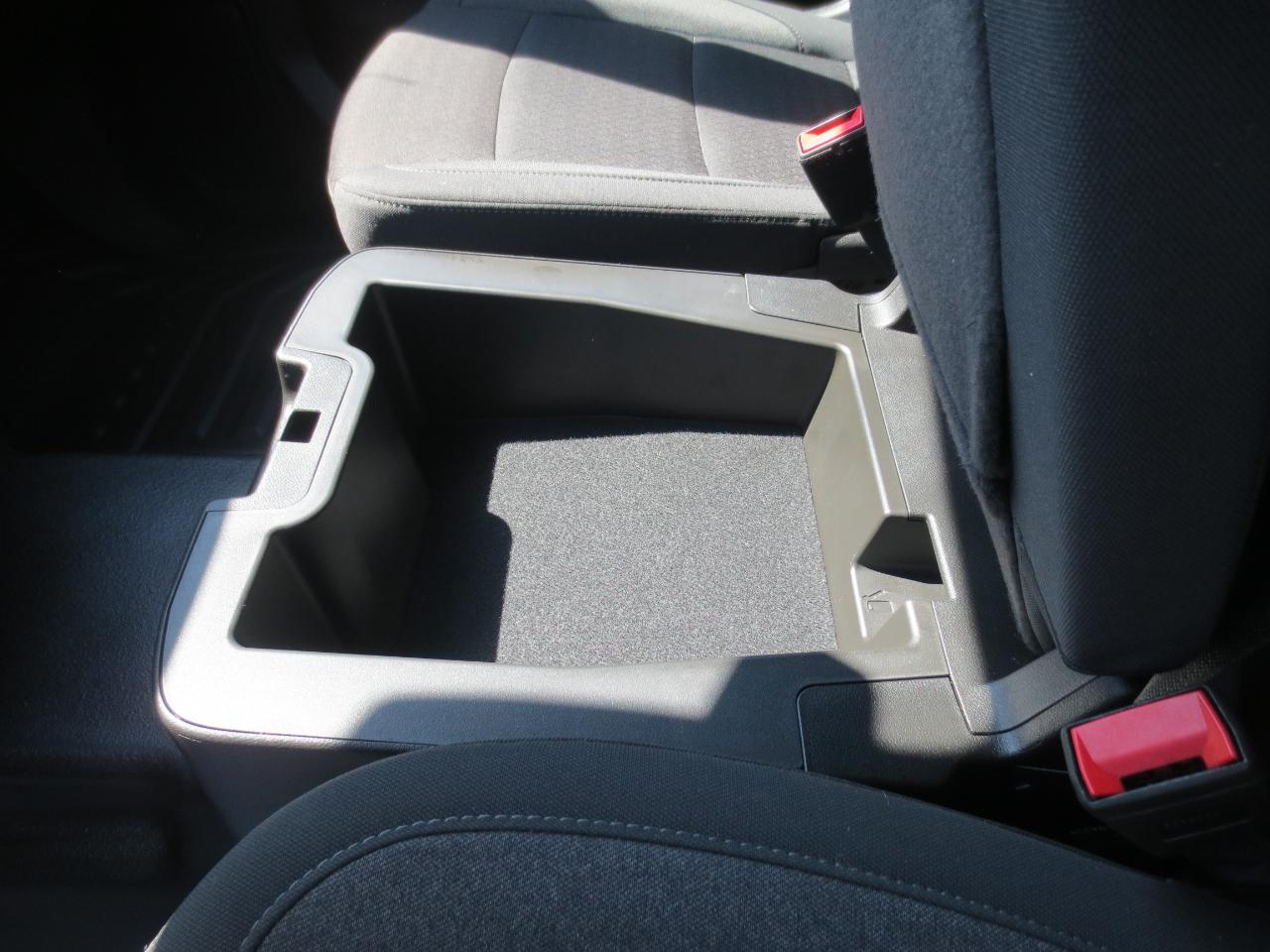 GMC Sierra 3500HD Pro Crew Cab 4WD LB 2024