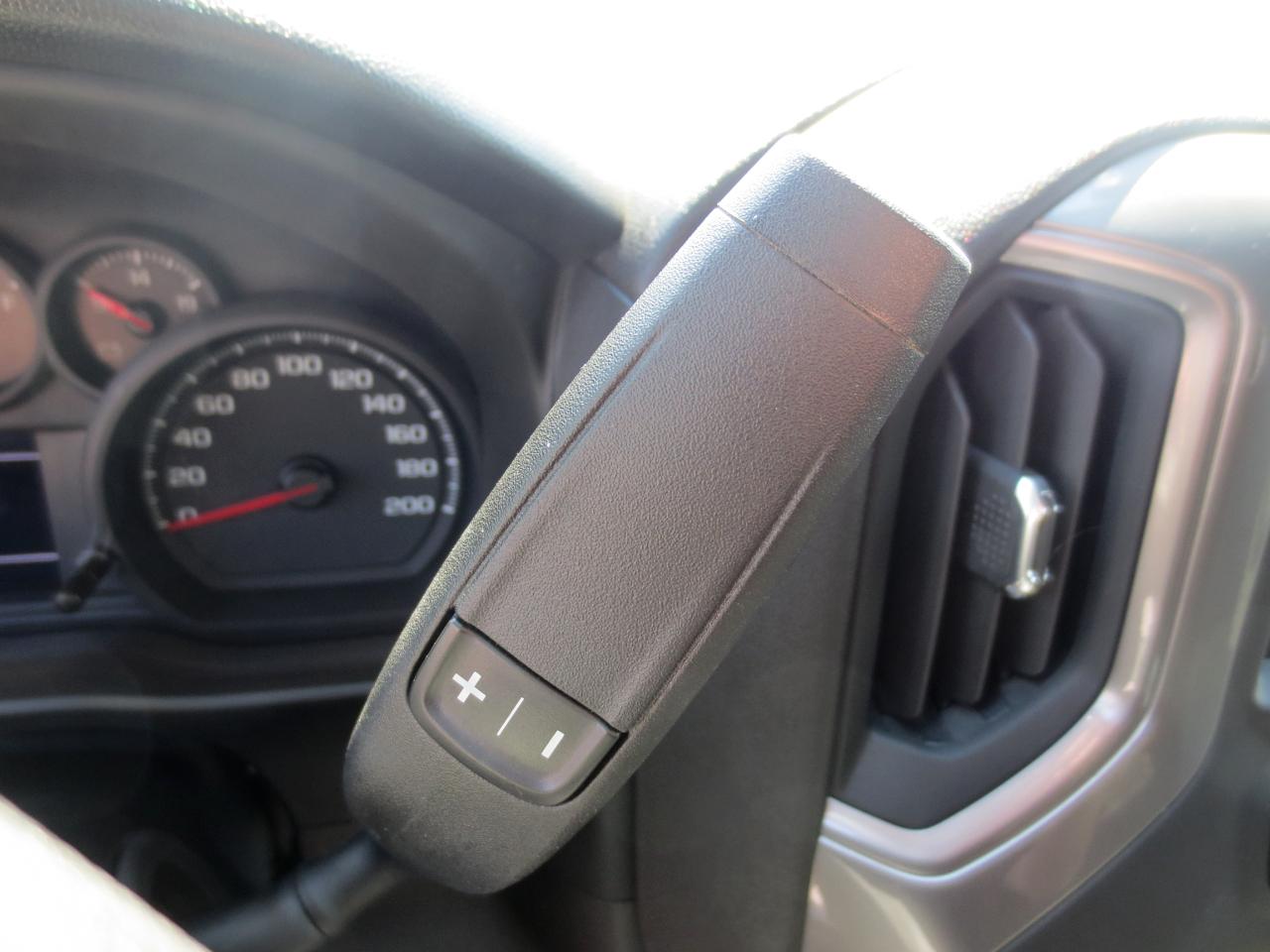 GMC Sierra 3500HD Pro Crew Cab 4WD LB 2024