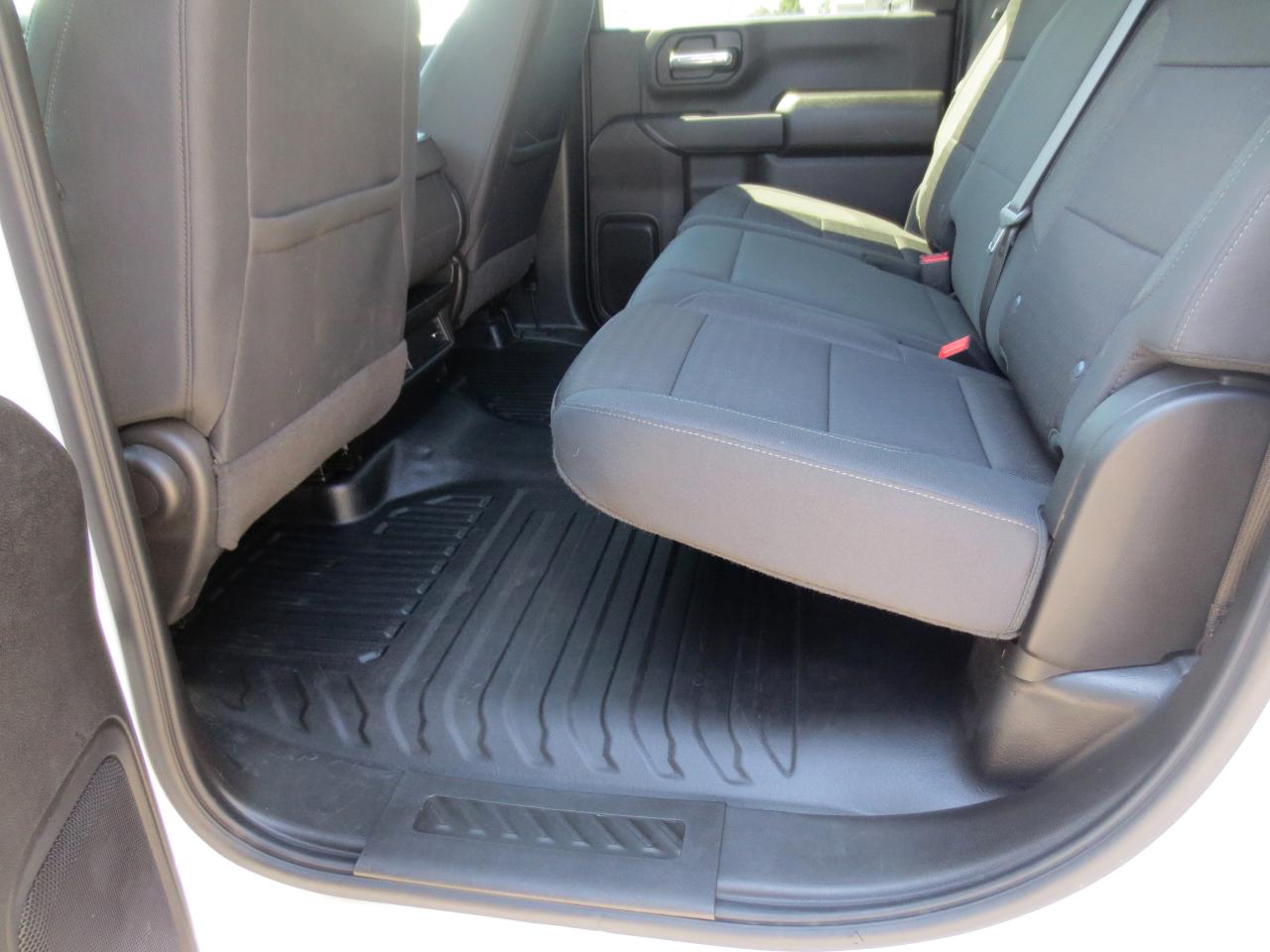 GMC Sierra 3500HD Pro Crew Cab 4WD LB 2024