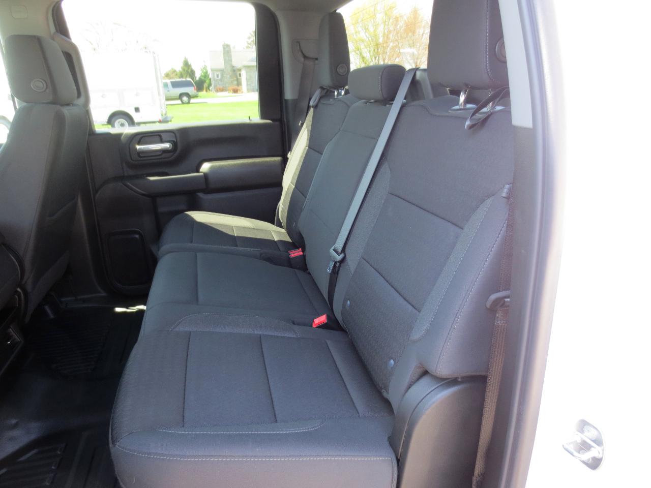 GMC Sierra 3500HD Pro Crew Cab 4WD LB 2024