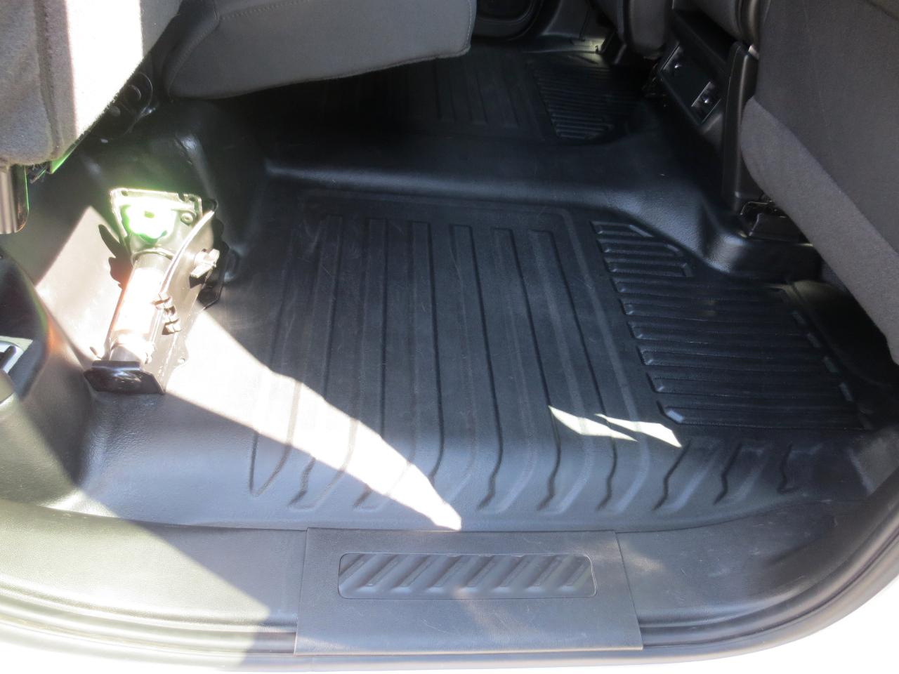 GMC Sierra 3500HD Pro Crew Cab 4WD LB 2024