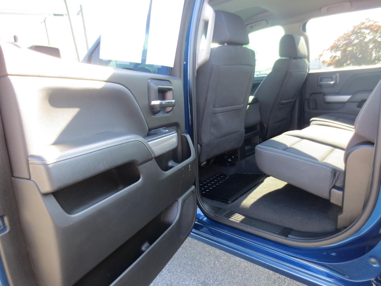 Chevrolet Silverado 2500HD LT Crew Cab Short Box 4WD 2019