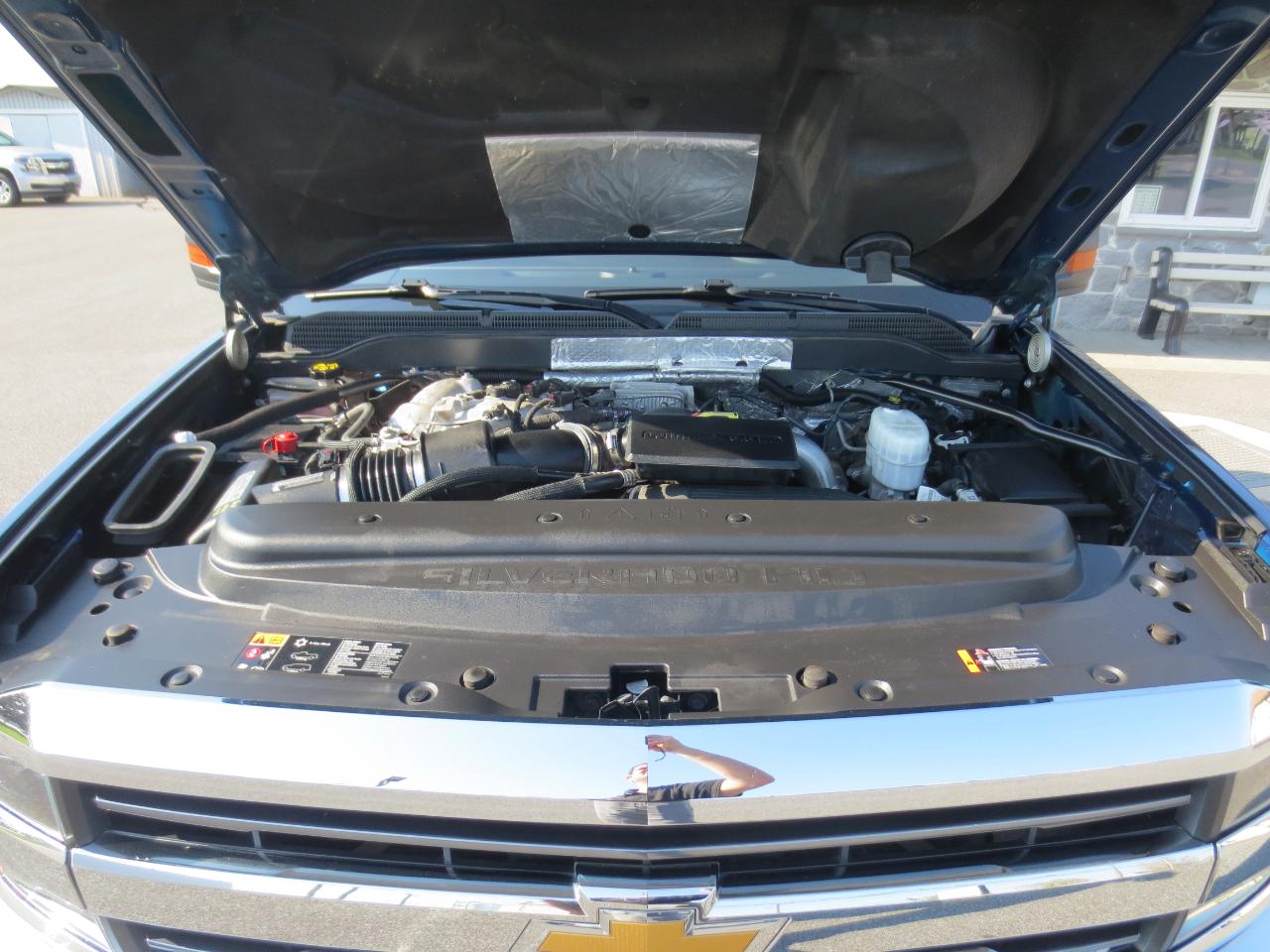 Chevrolet Silverado 2500HD LT Crew Cab Short Box 4WD 2019