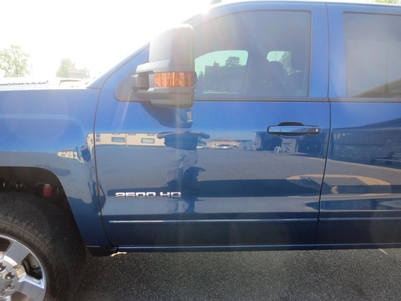 Chevrolet Silverado 2500HD LT Crew Cab Short Box 4WD 2019