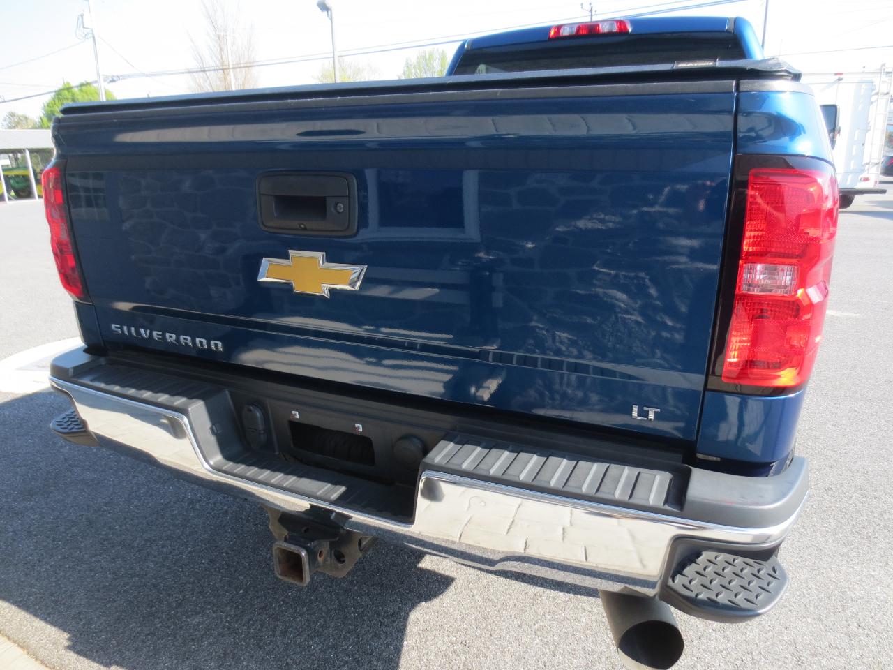 Chevrolet Silverado 2500HD LT Crew Cab Short Box 4WD 2019