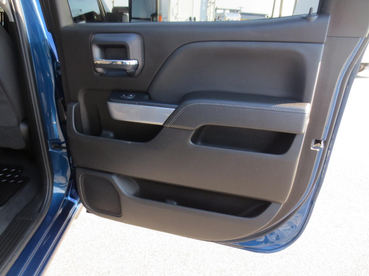 Chevrolet Silverado 2500HD LT Crew Cab Short Box 4WD 2019