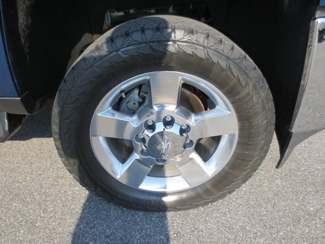 Chevrolet Silverado 2500HD LT Crew Cab Short Box 4WD 2019