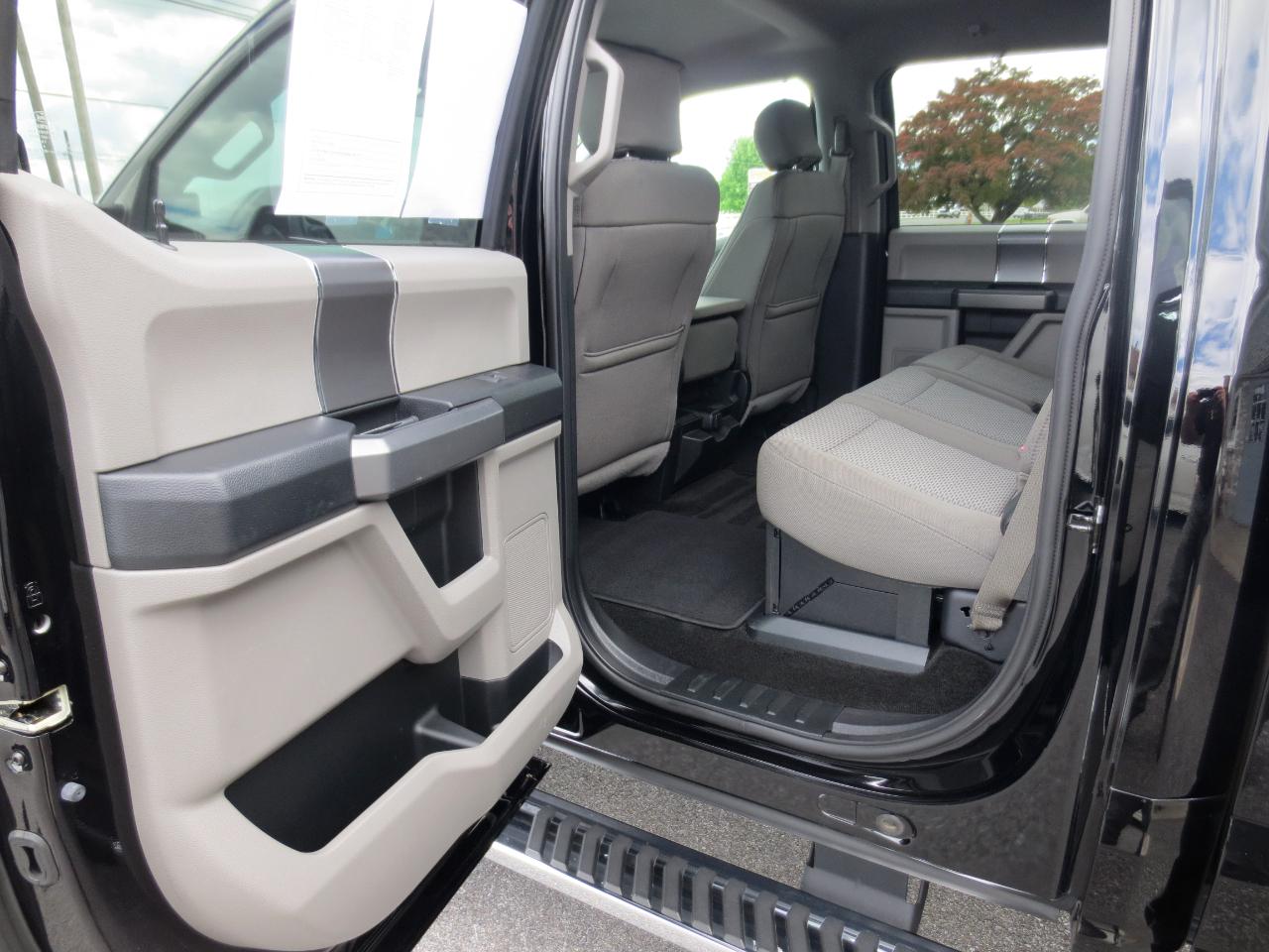 Ford F-250 SD XLT Crew Cab 4WD 2017