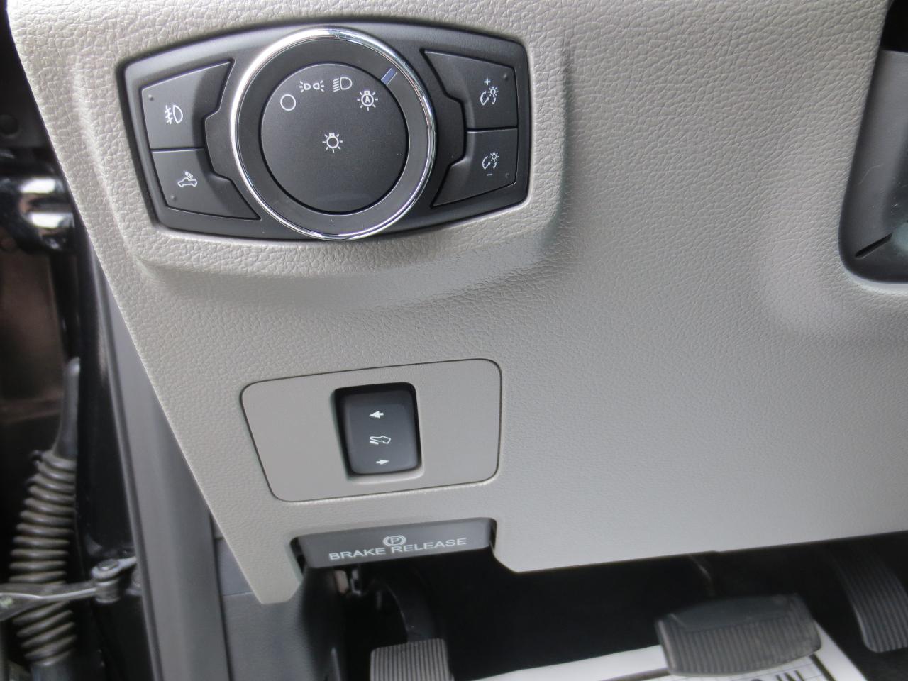 Ford F-250 SD XLT Crew Cab 4WD 2017