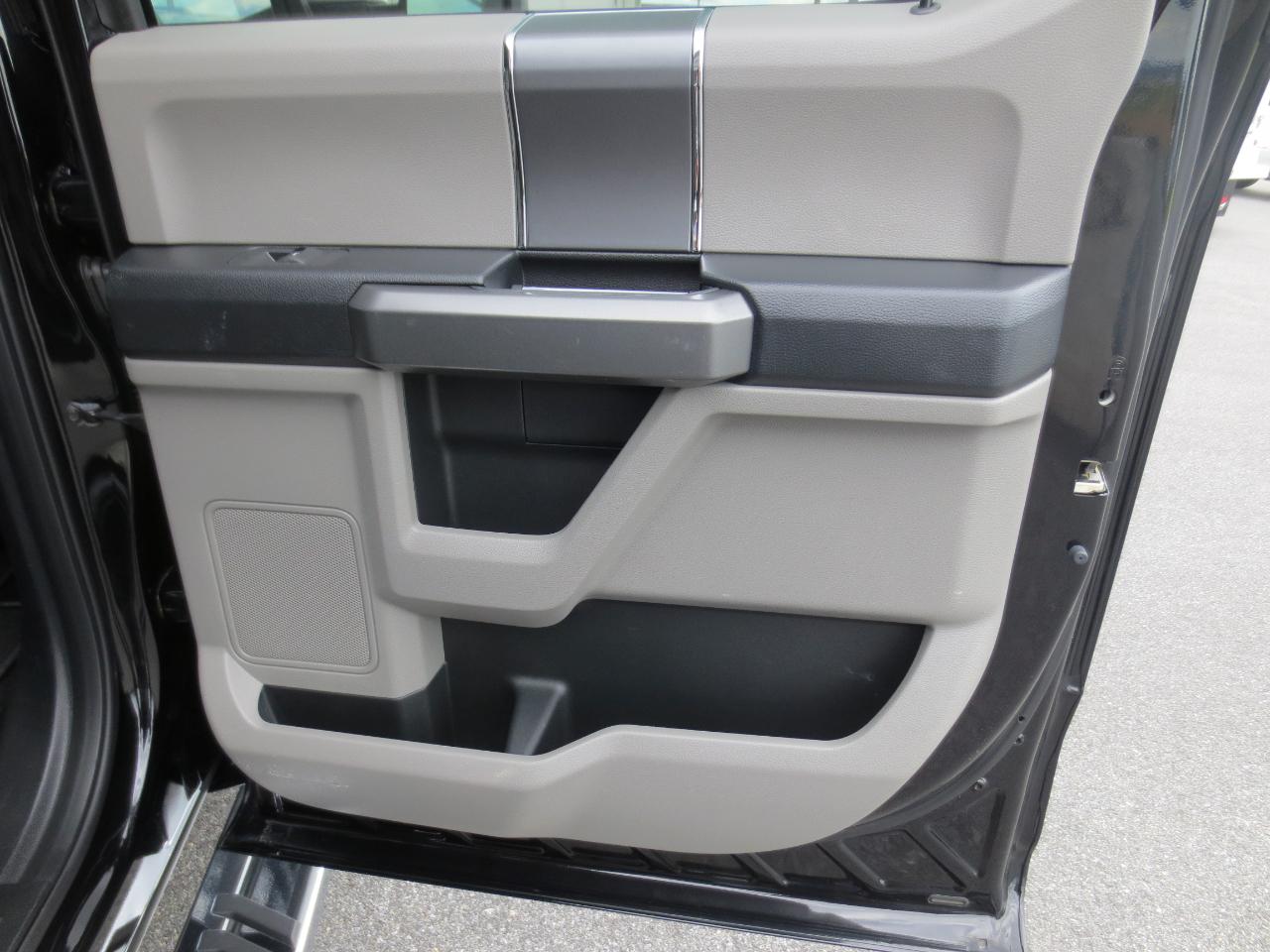 Ford F-250 SD XLT Crew Cab 4WD 2017