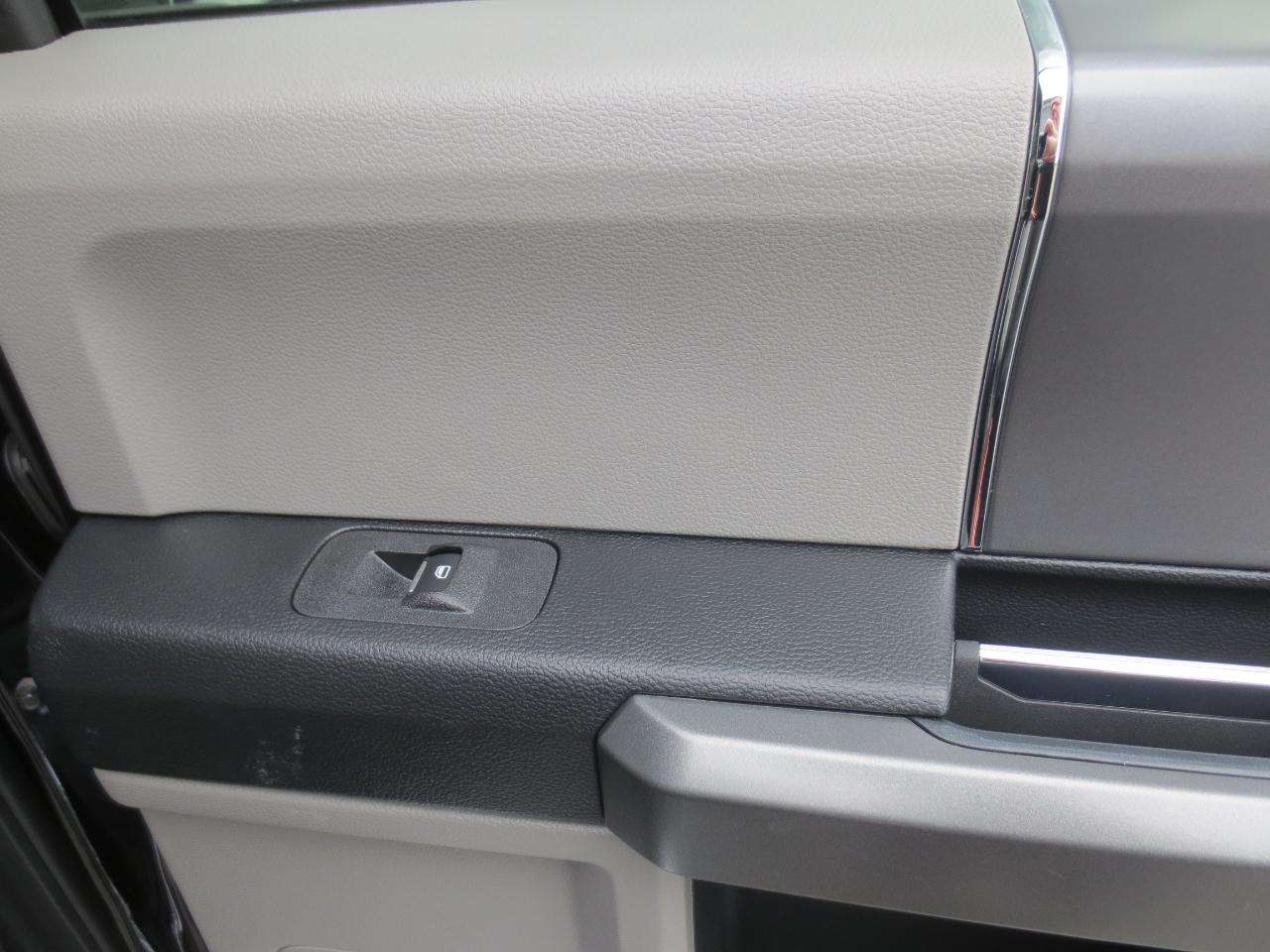 Ford F-250 SD XLT Crew Cab 4WD 2017