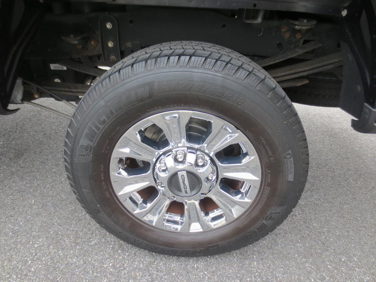 Ford F-250 SD XLT Crew Cab 4WD 2017