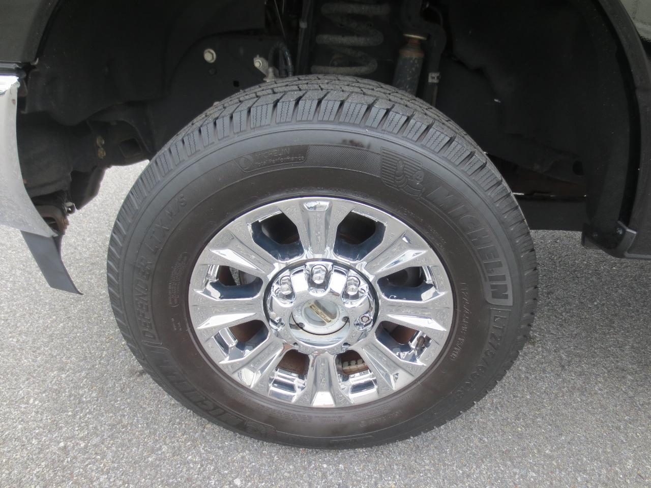 Ford F-250 SD XLT Crew Cab 4WD 2017