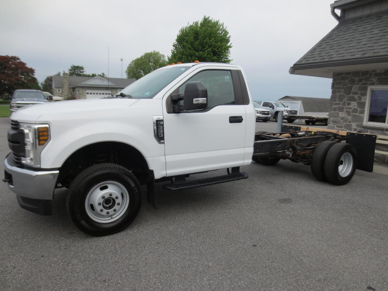 Ford F-350 SD XL DRW 4WD 2019