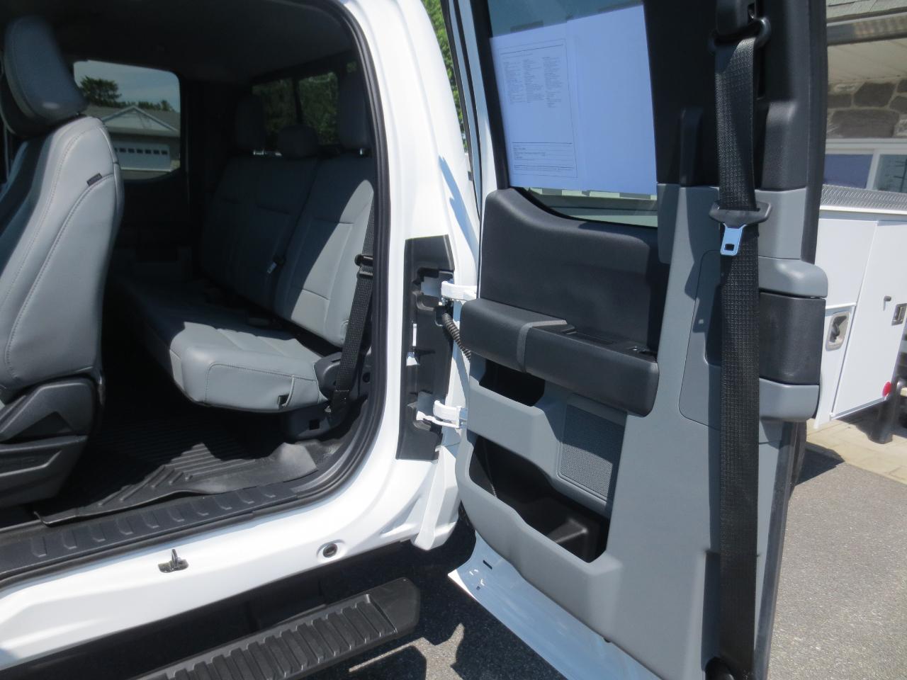 Ford F-350 SD XL SuperCab Long Bed 4WD 2024