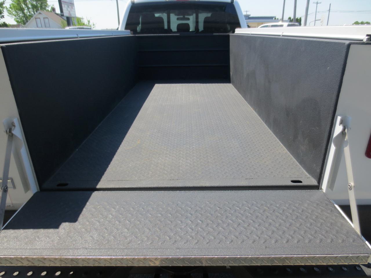 Ford F-350 SD XL SuperCab Long Bed 4WD 2024