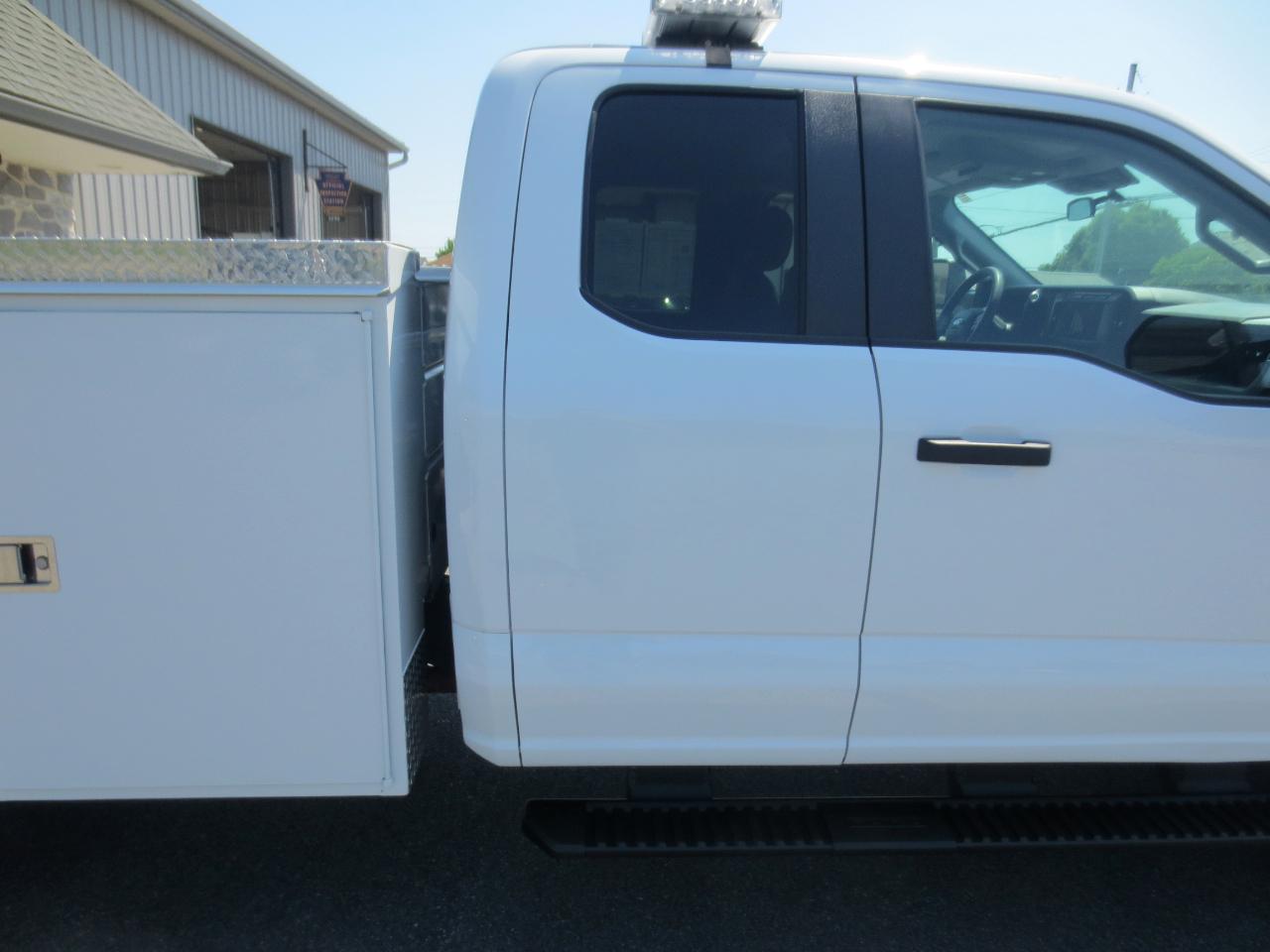 Ford F-350 SD XL SuperCab Long Bed 4WD 2024