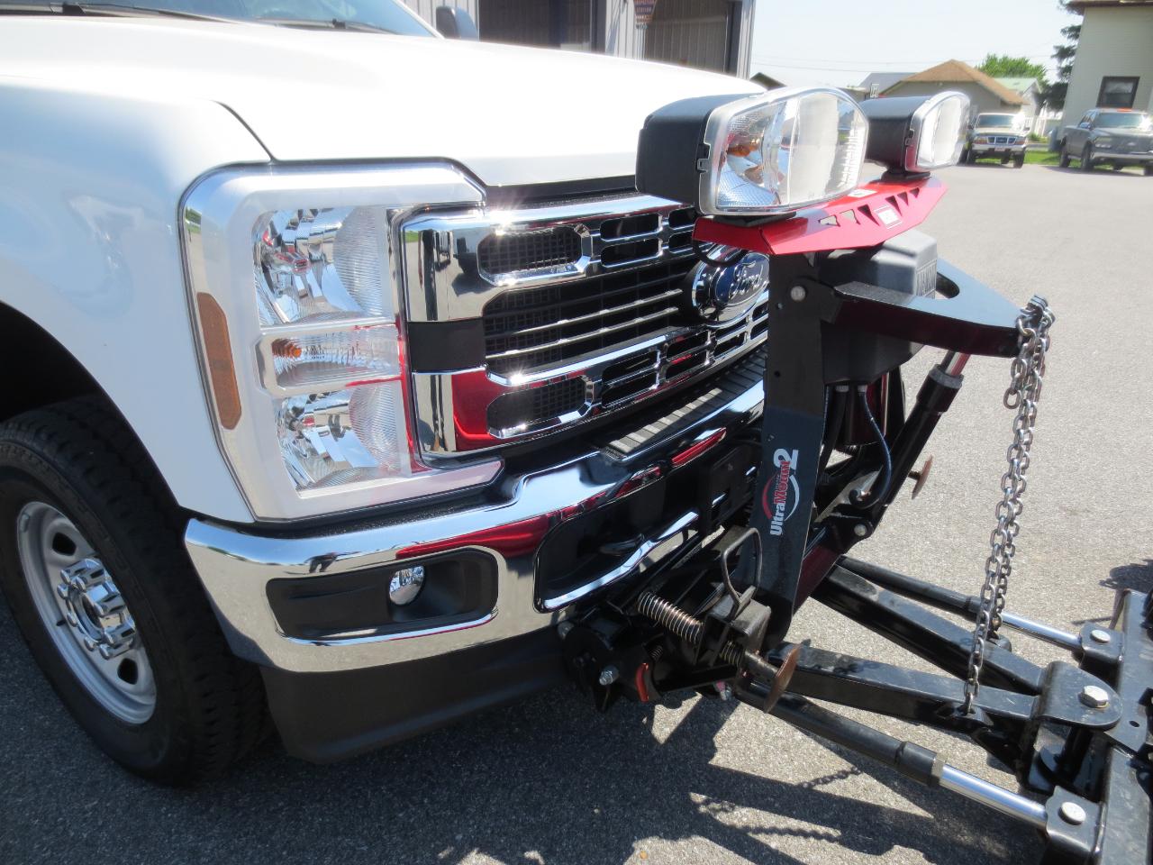 Ford F-350 SD XL SuperCab Long Bed 4WD 2024