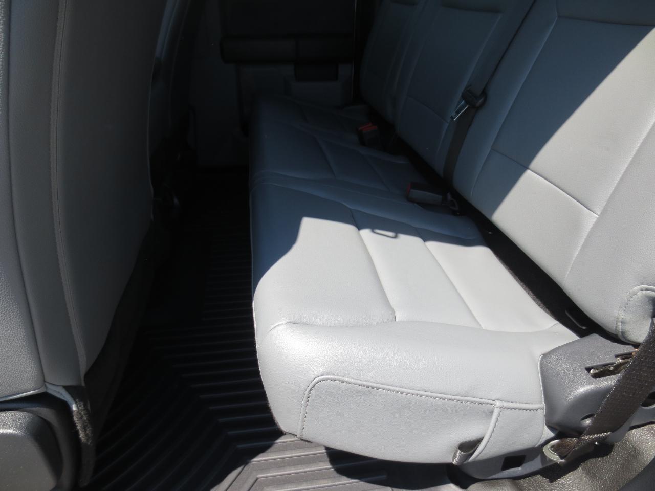 Ford F-350 SD XL SuperCab Long Bed 4WD 2024