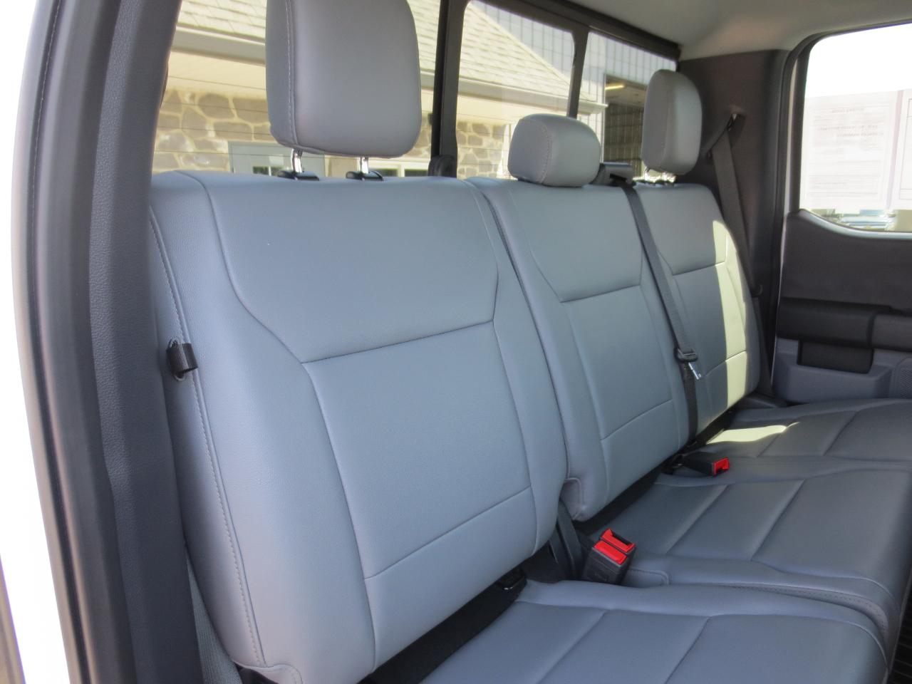 Ford F-350 SD XL SuperCab Long Bed 4WD 2024