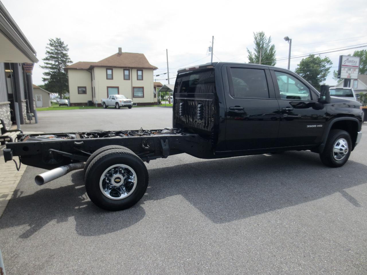 Chevrolet Silverado 3500HD LT Crew Cab 4WD 2022