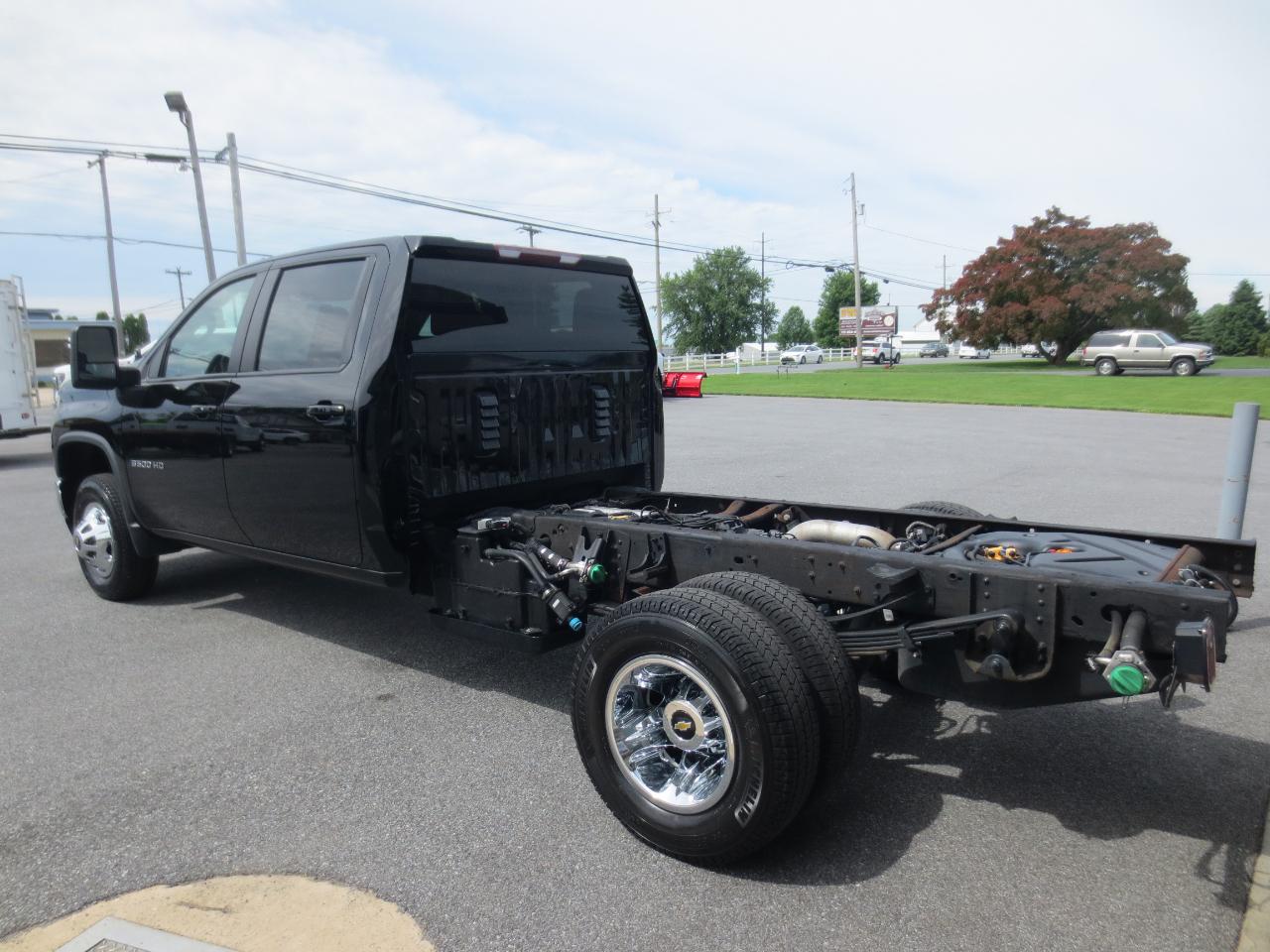 Chevrolet Silverado 3500HD LT Crew Cab 4WD 2022
