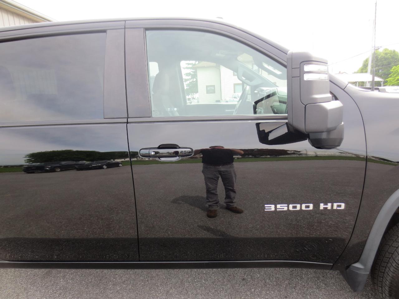Chevrolet Silverado 3500HD LT Crew Cab 4WD 2022