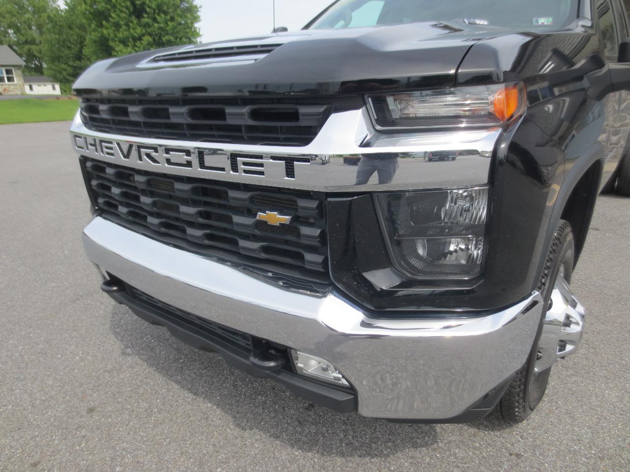 Chevrolet Silverado 3500HD LT Crew Cab 4WD 2022