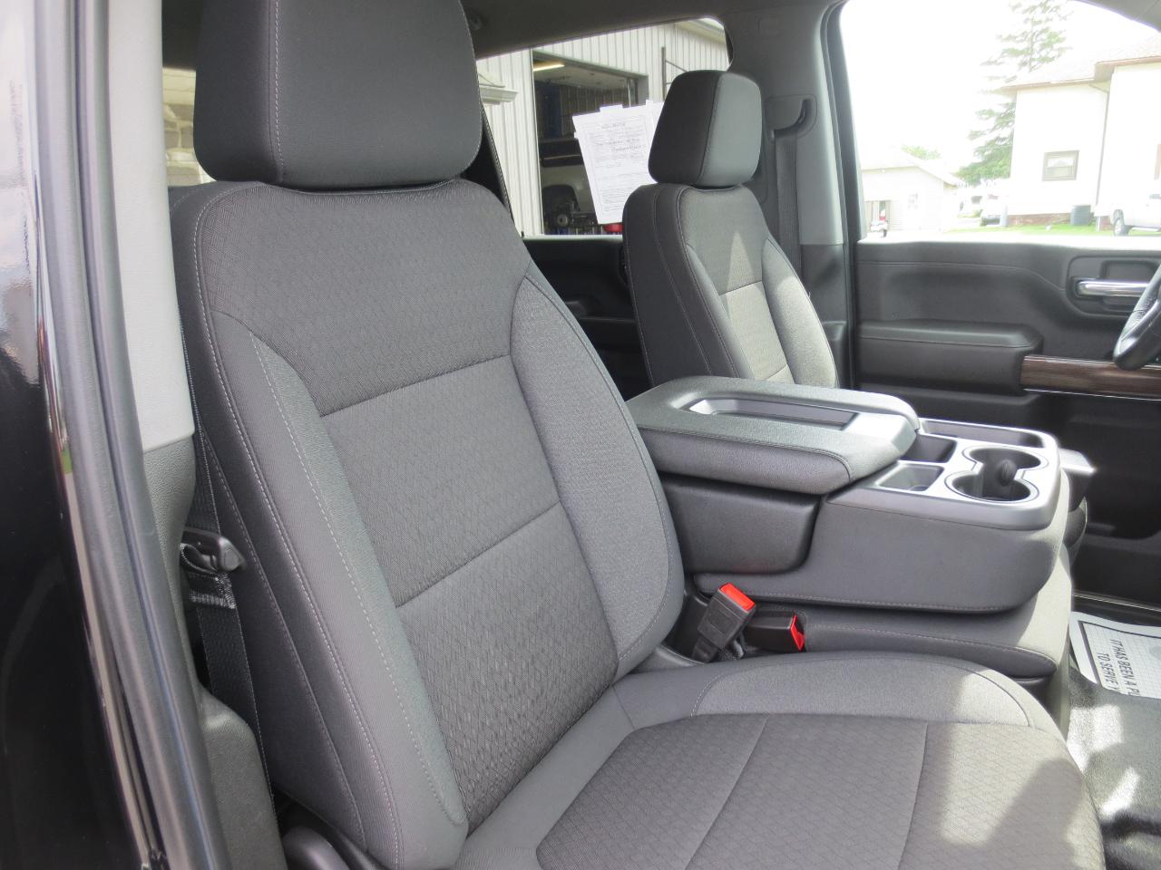 Chevrolet Silverado 3500HD LT Crew Cab 4WD 2022