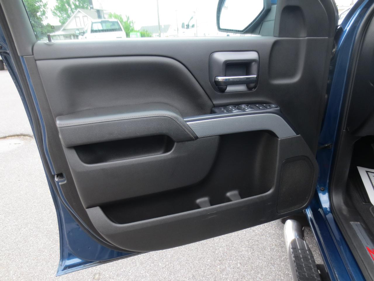 Chevrolet Silverado 1500 LT Crew Cab 4WD 2018