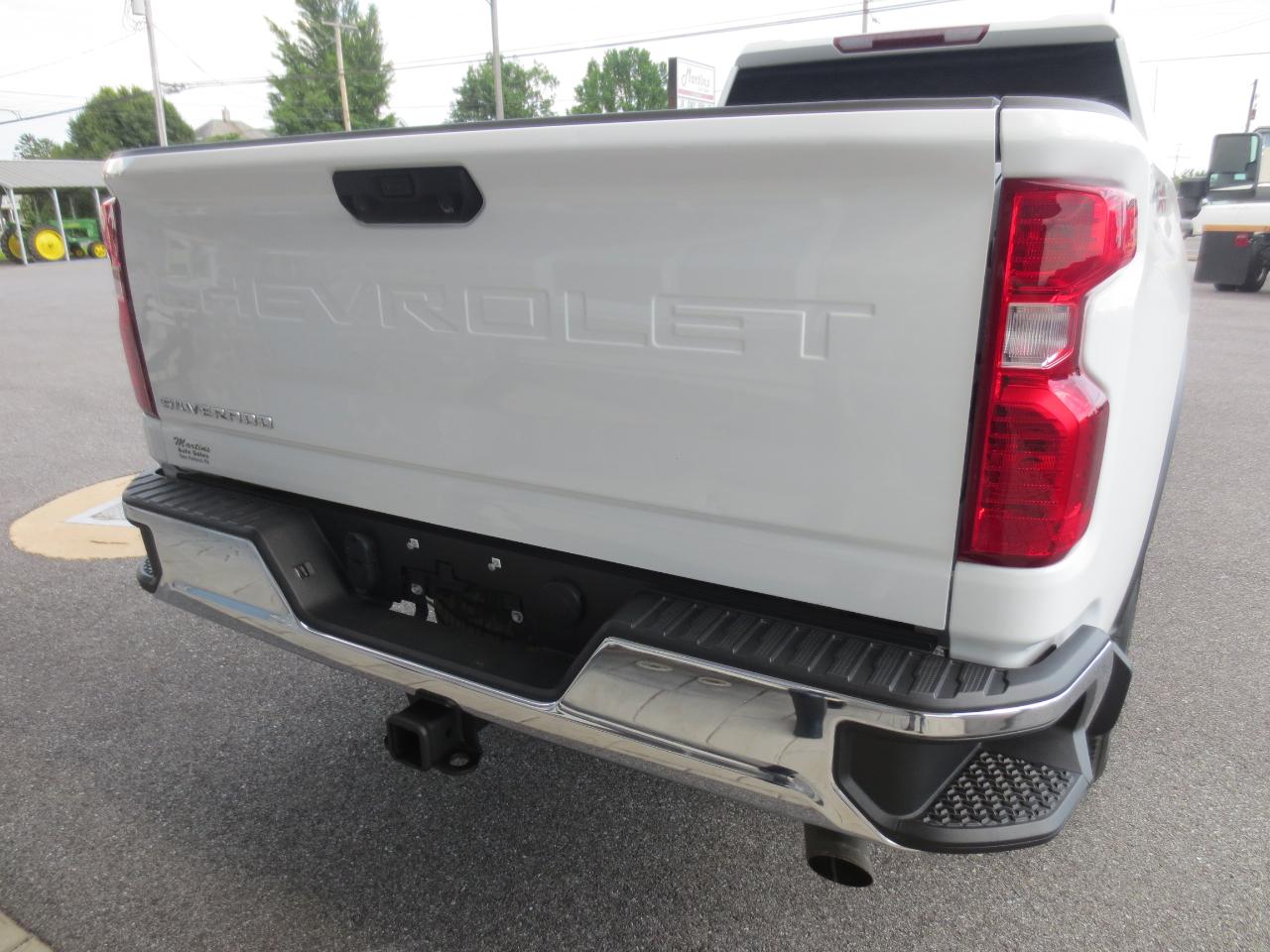 Chevrolet Silverado 2500HD Work Truck Crew Cab Long Box 4WD 2023