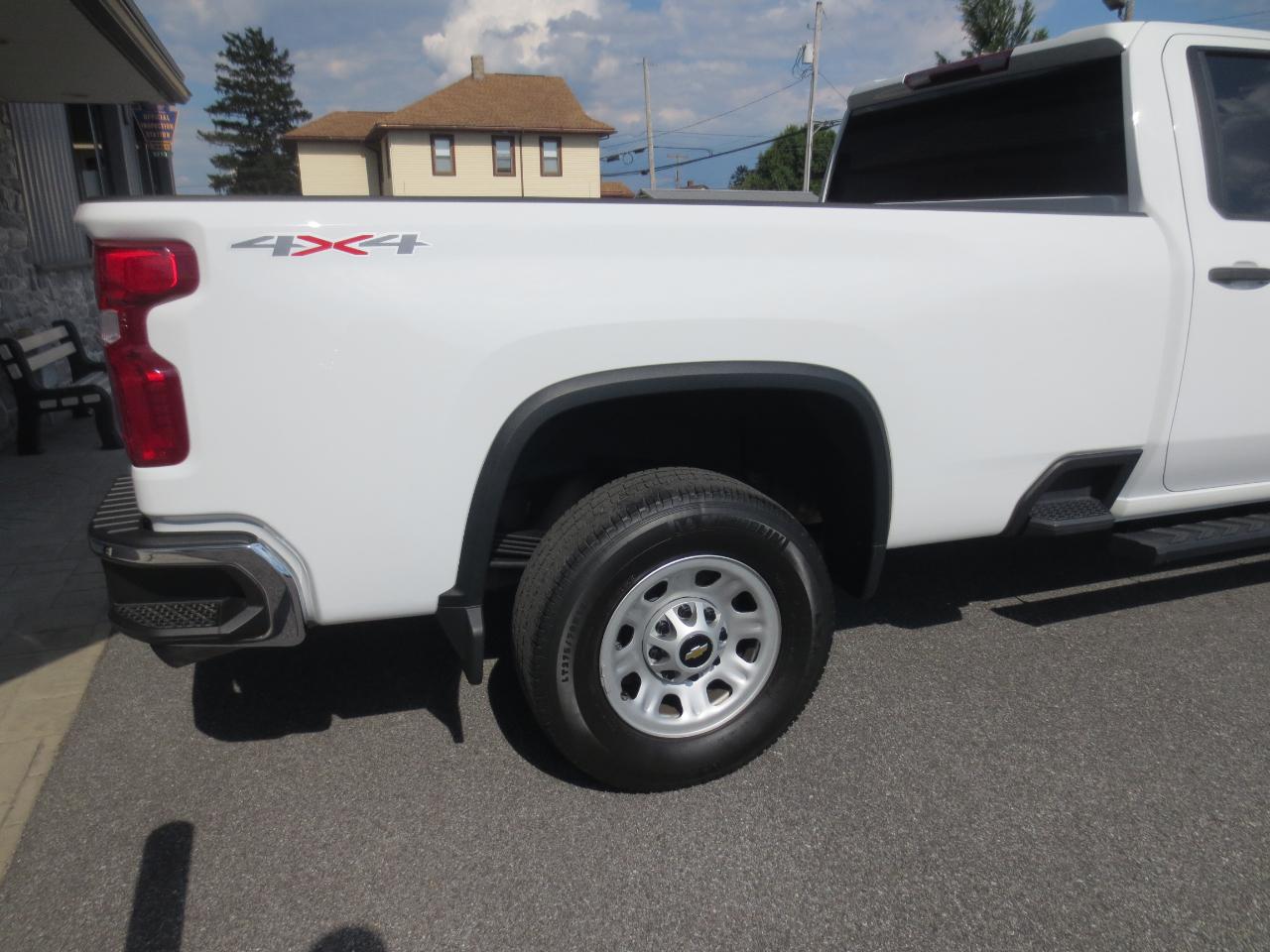 Chevrolet Silverado 2500HD Work Truck Crew Cab Long Box 4WD 2023