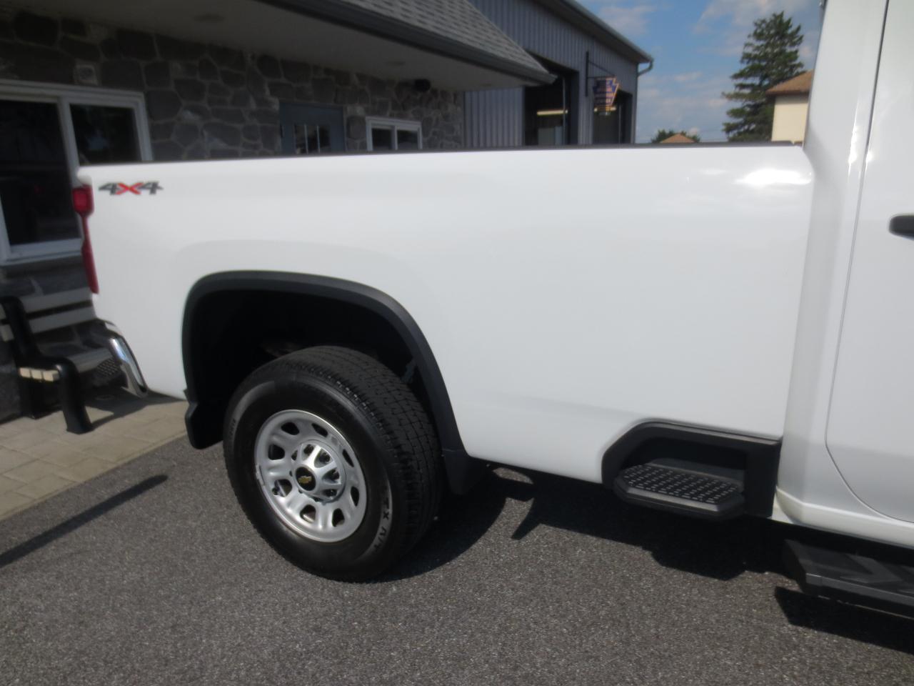 Chevrolet Silverado 2500HD Work Truck Crew Cab Long Box 4WD 2023