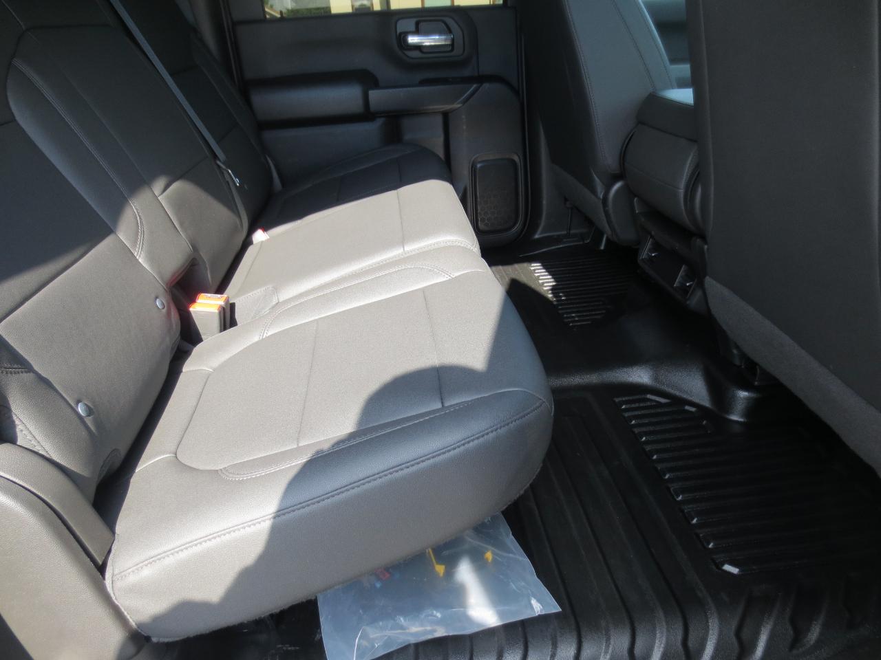 Chevrolet Silverado 2500HD Work Truck Crew Cab Long Box 4WD 2023
