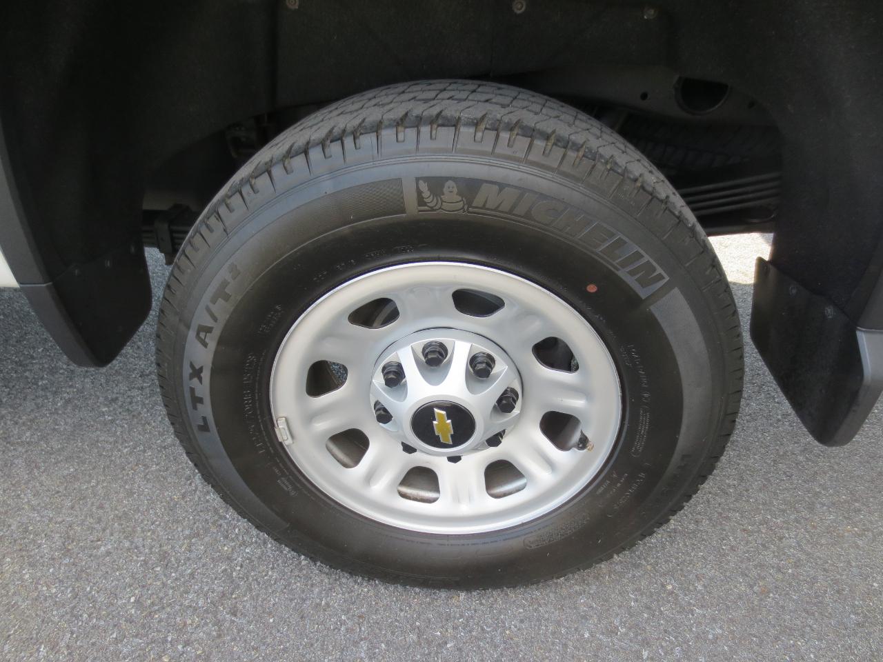 Chevrolet Silverado 2500HD Work Truck Crew Cab Long Box 4WD 2023