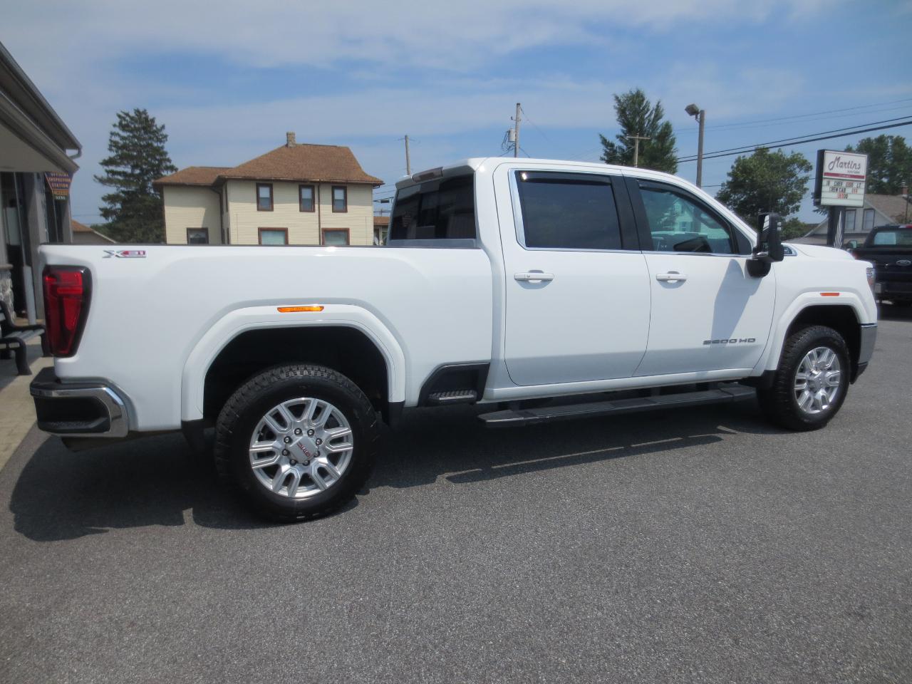GMC Sierra 2500HD SLE Crew Cab 4WD 2022
