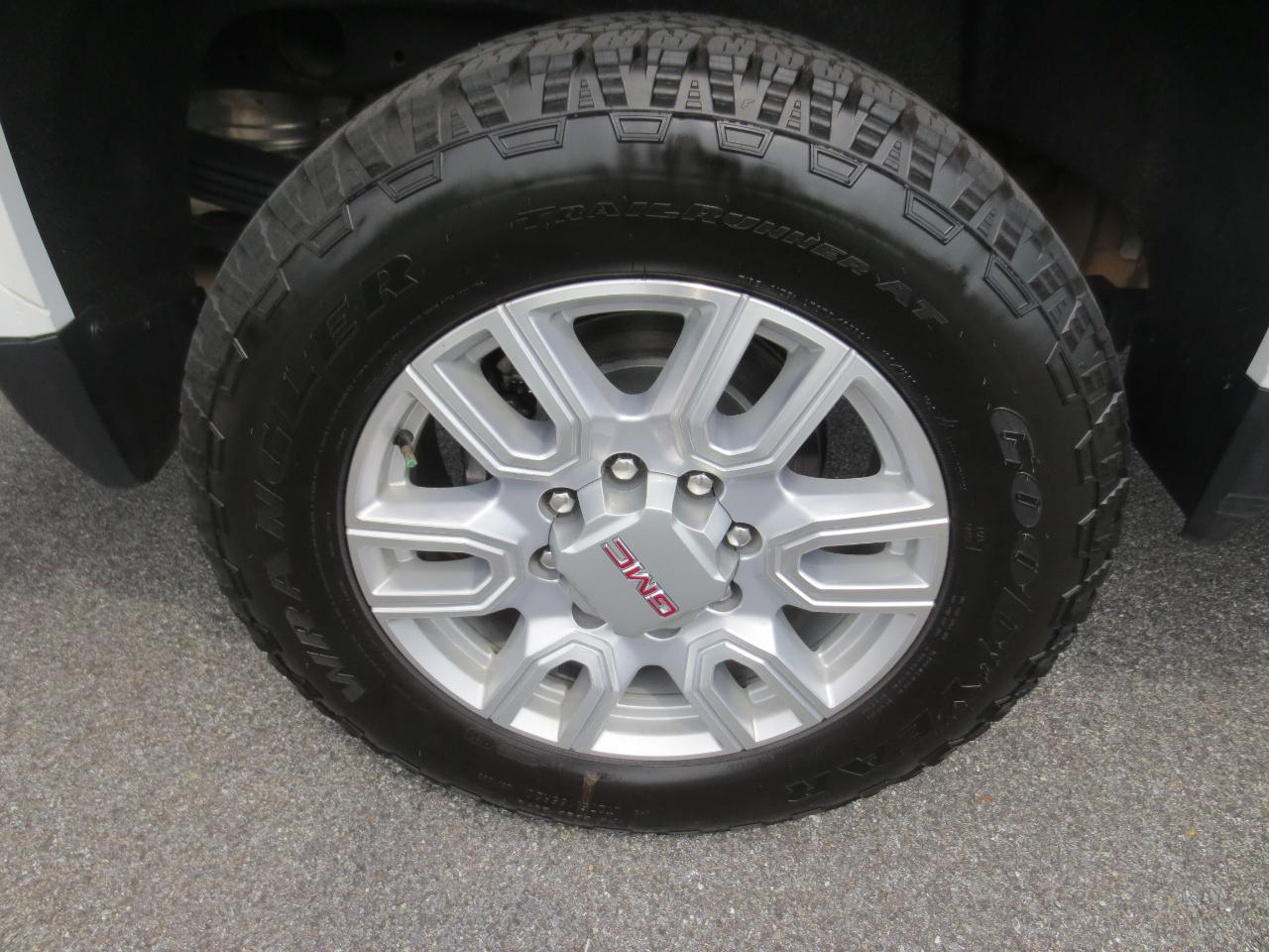 GMC Sierra 2500HD SLE Crew Cab 4WD 2022