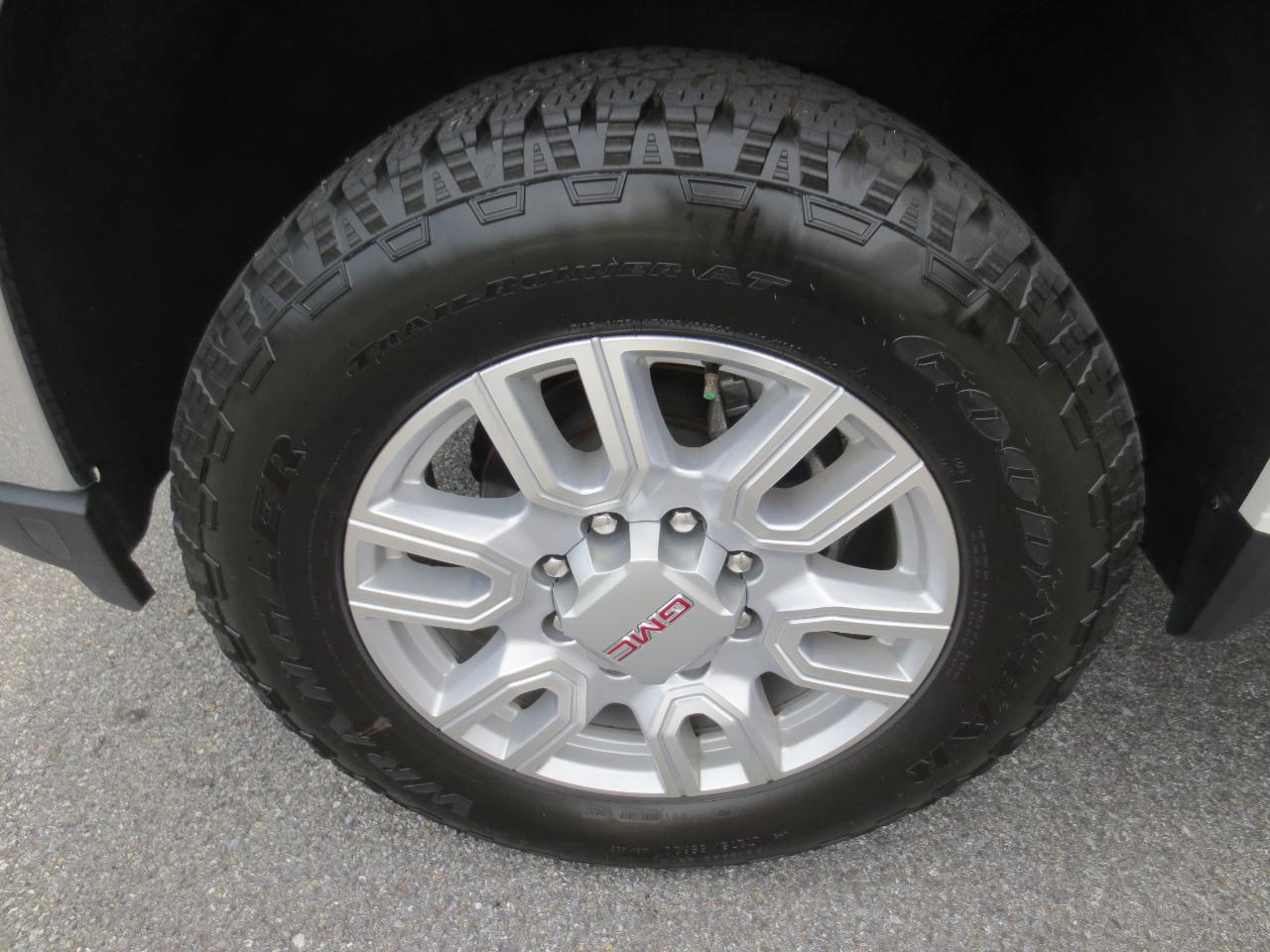 GMC Sierra 2500HD SLE Crew Cab 4WD 2022