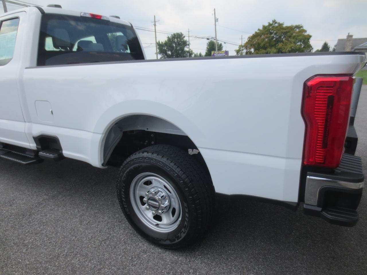2024 Ford F-350 Super Duty XL - Photo 16