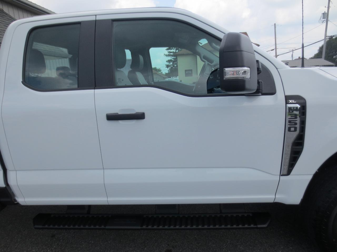 2024 Ford F-350 Super Duty XL - Photo 24