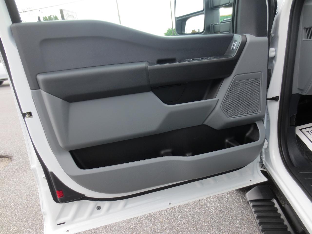 2024 Ford F-350 Super Duty XL - Photo 33