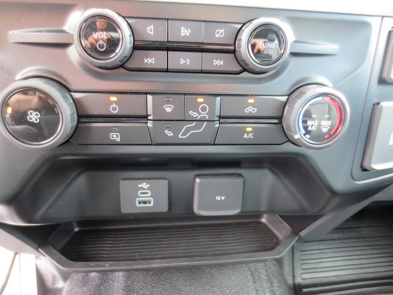2024 Ford F-350 Super Duty XL - Photo 44