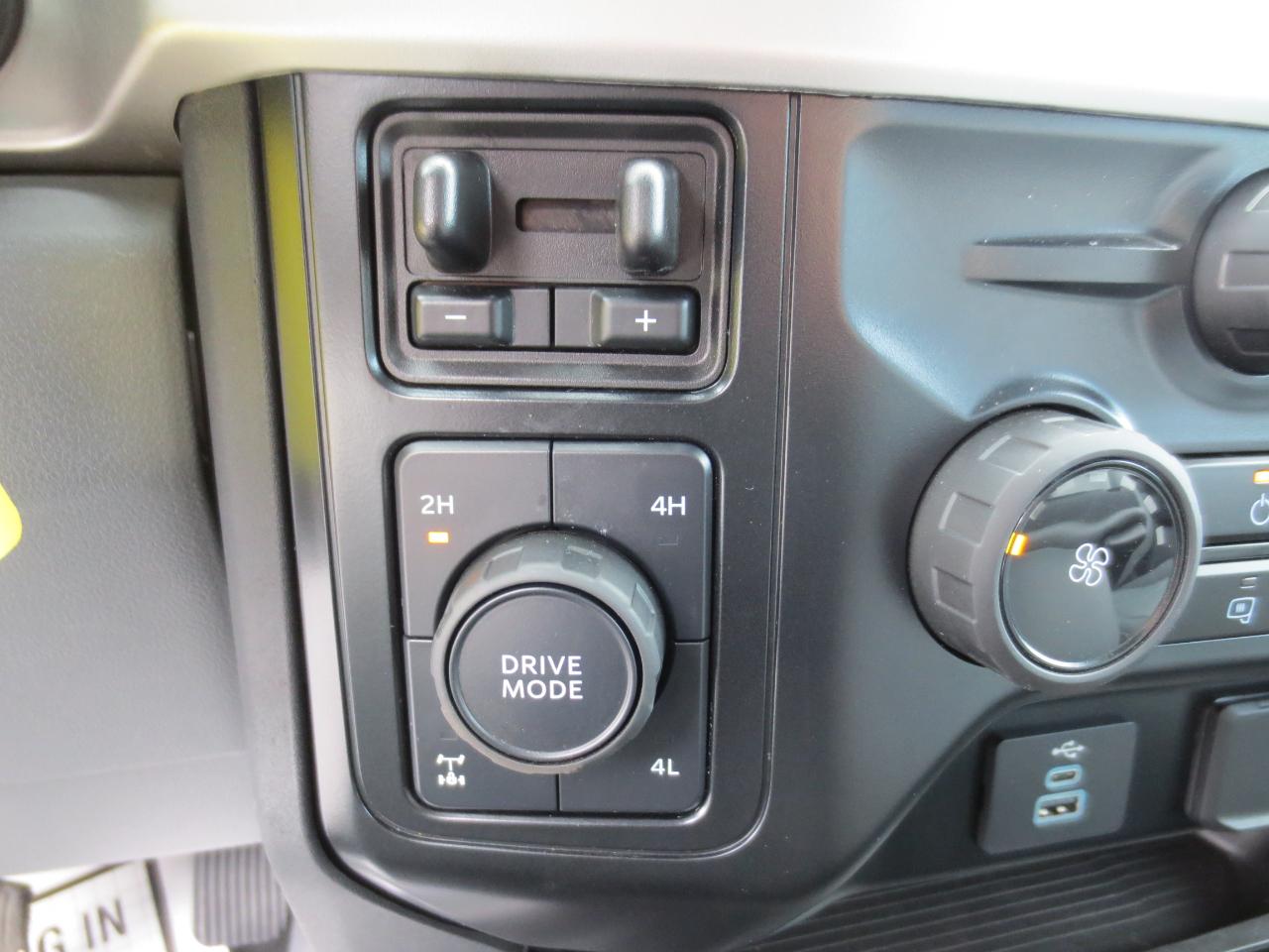 2024 Ford F-350 Super Duty XL - Photo 46