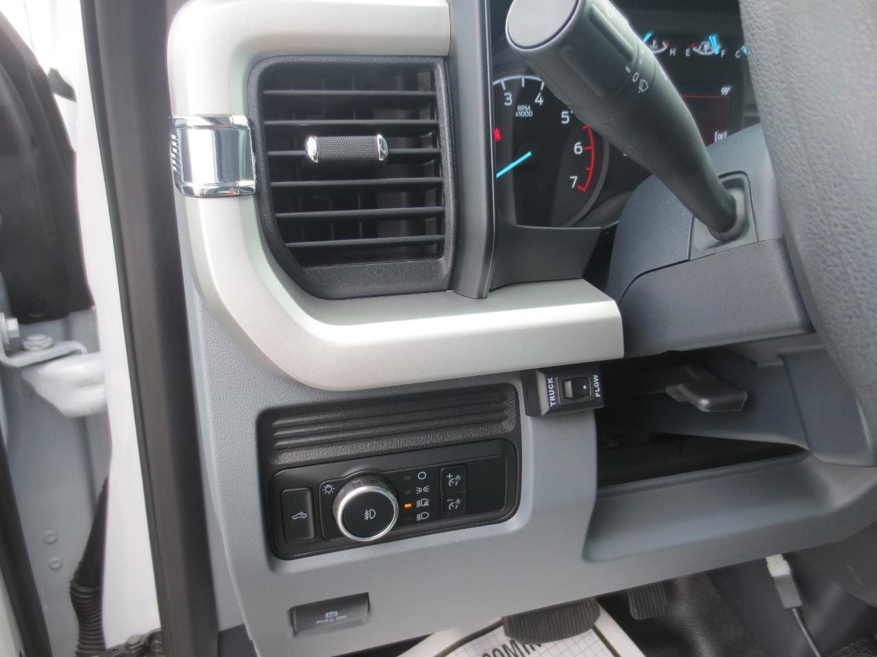 2024 Ford F-350 Super Duty XL - Photo 50
